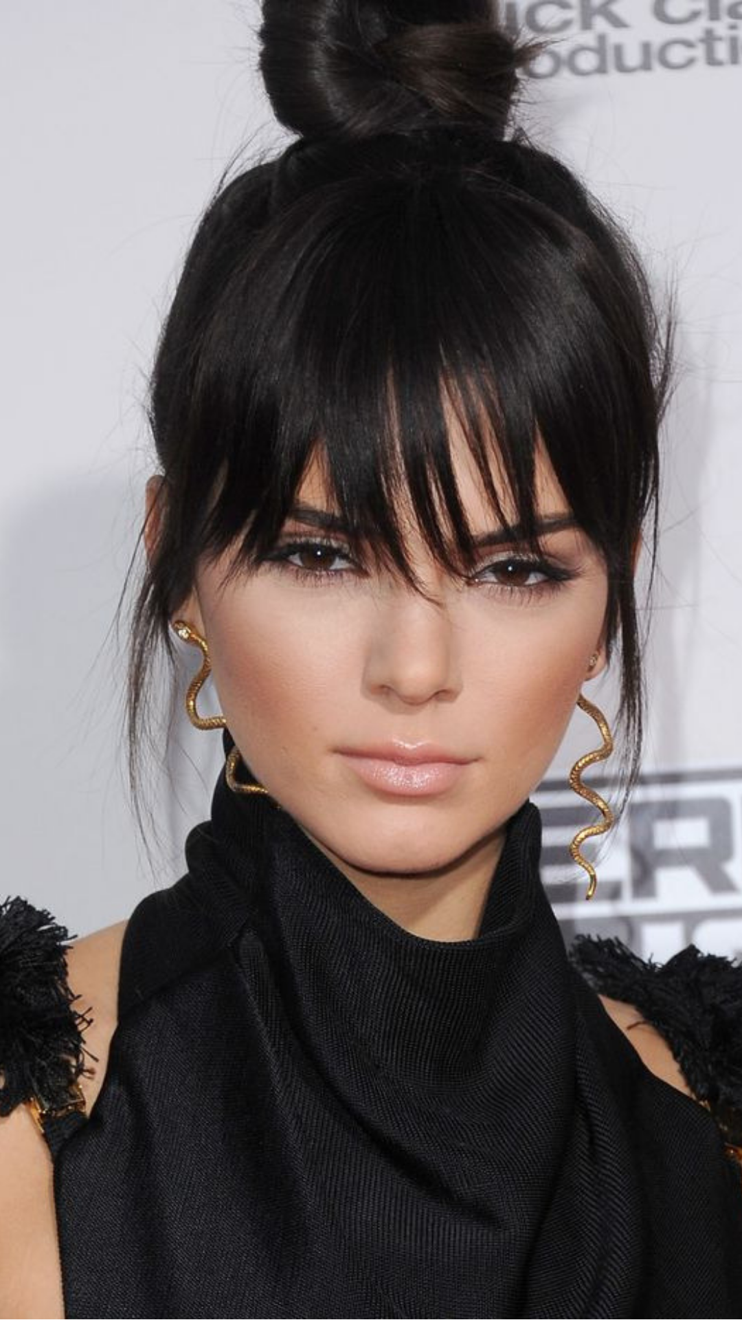 Best Fringe Hairstyles For 2023  How To Pull Off A Fringe Haircut