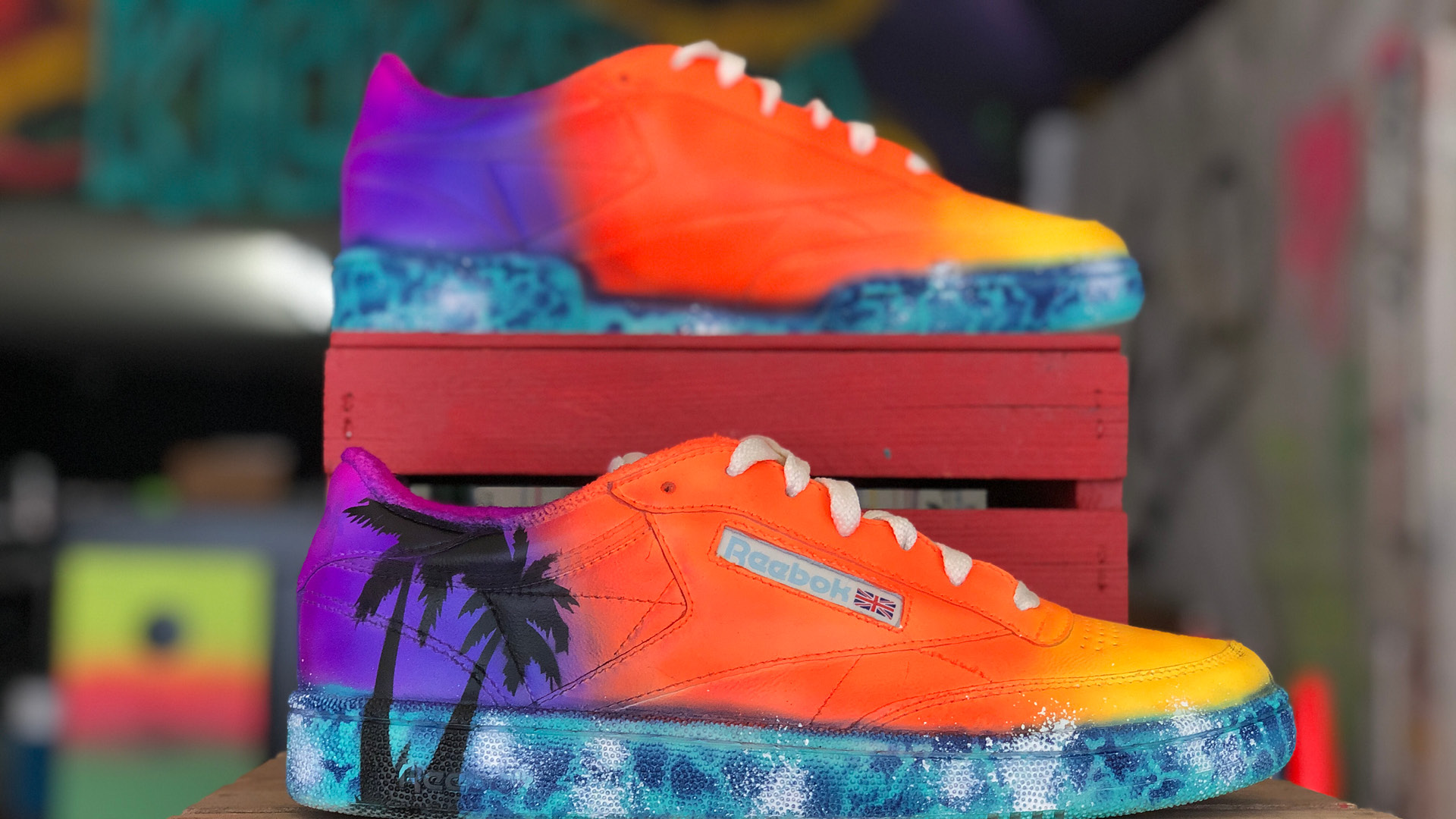 Overskyet disharmoni Dusør You Can Now Get Your Reeboks Personalised In Dubai By A Modern-Day Picasso  | Harper's Bazaar Arabia
