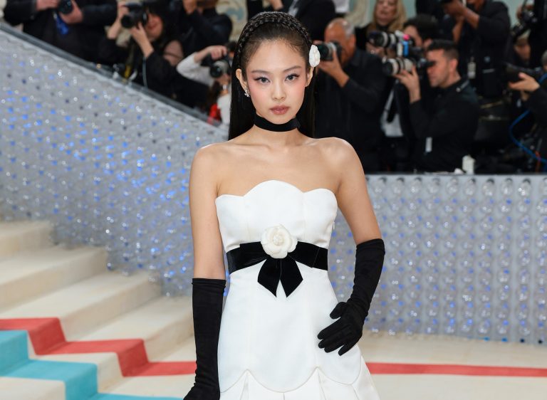 BLACKPINK's Jennie At The Met Gala: The K-Pop Star Makes Her Debut ...