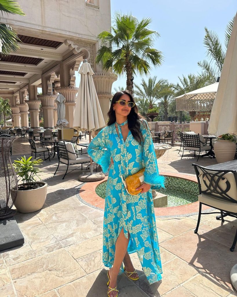 How to Dress Like Arushi Mehra Villaquiran | #Stylefiles | Harper's ...