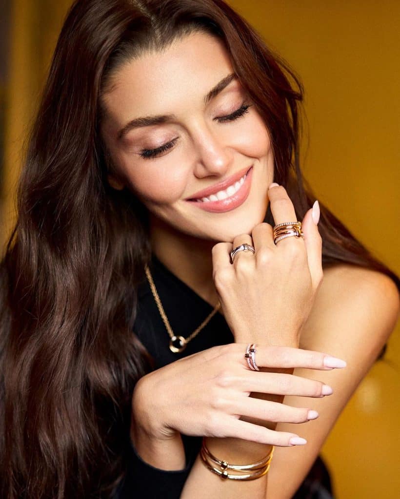 Hande Erçel Looks Radiant in Pomellato