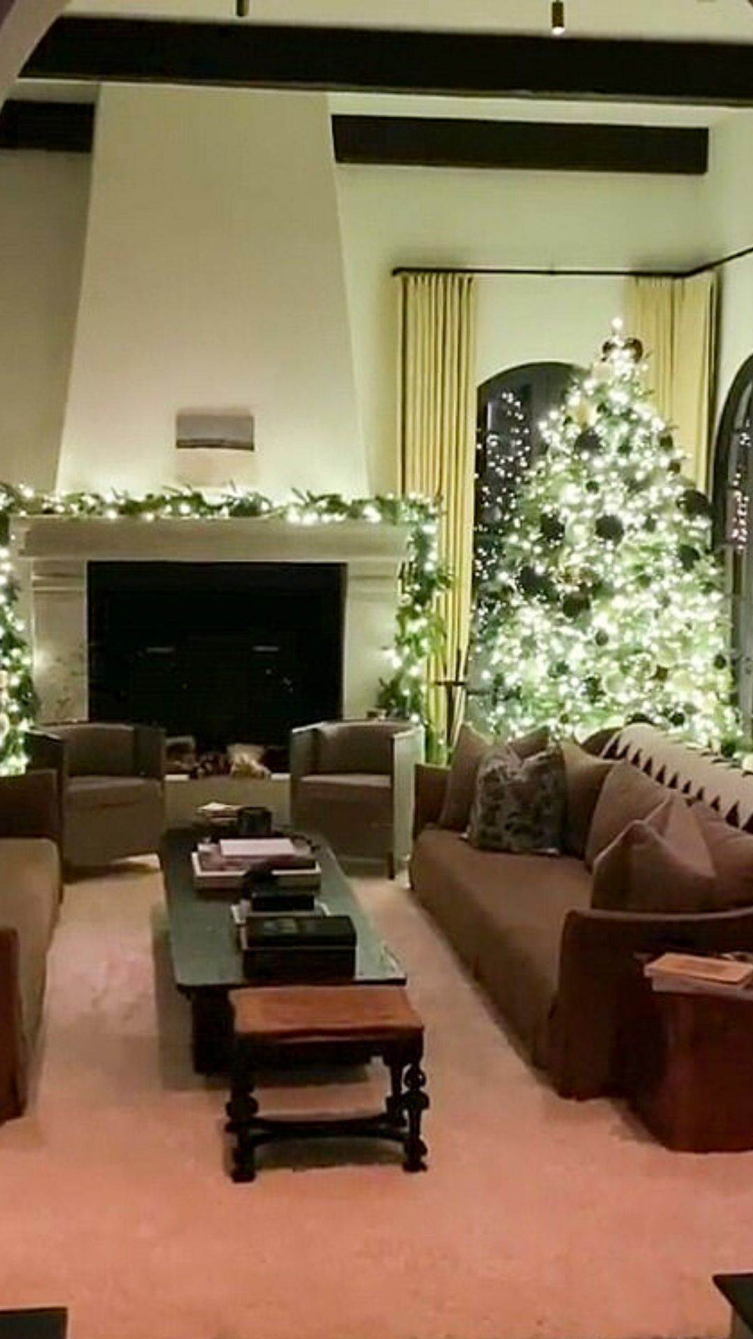 Watch Kendall Jenner Gives A Tour Of The Christmas Decor At Her Dhs32m Mansion Harper S Bazaar Arabia