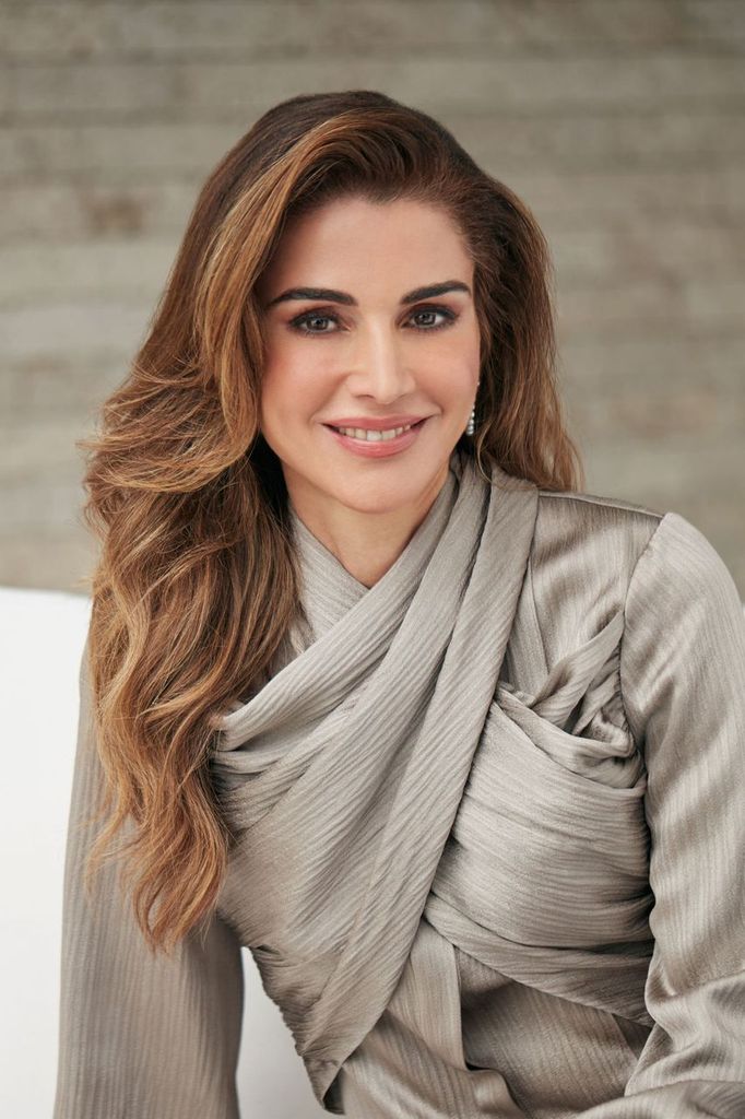 A Tribute To Lebanon Queen Rania Wears Darin Hachem In A New Official Birthday Portrait