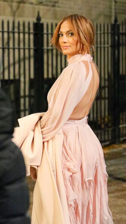Jennifer Lopez S Blush Pink Cut Out Dress Features A Thigh High