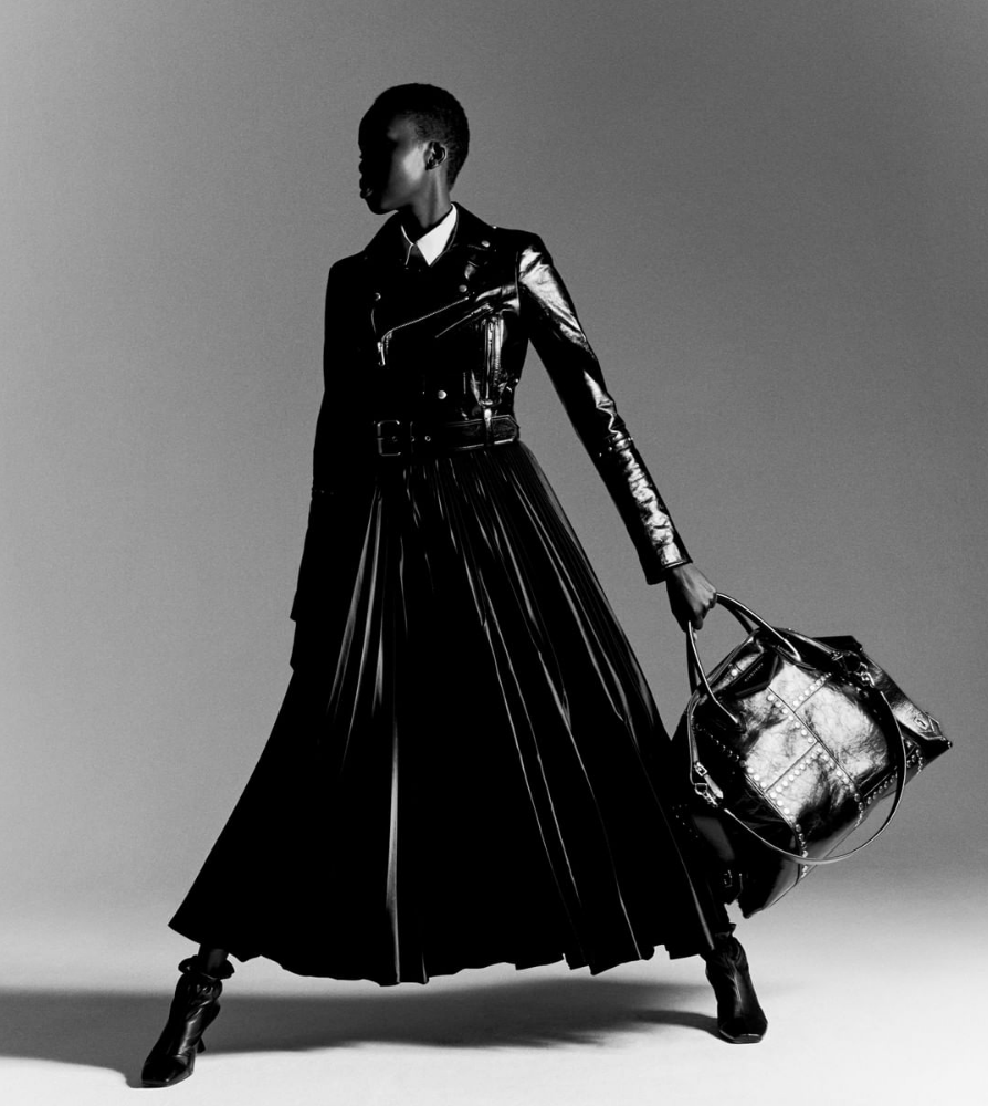 The Givenchy Antigona is Dead, Long Live the Givenchy Antigona (and More  Celebrity Bag Picks!) - PurseBlog