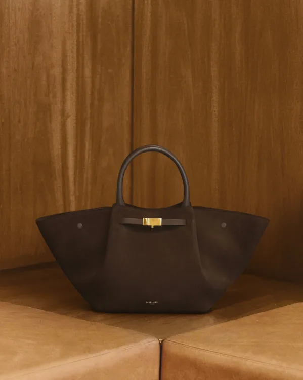 The New York, Demellier