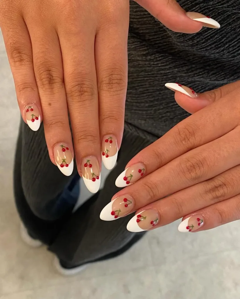 Bold Nails Take Over Snapchat in 2025
