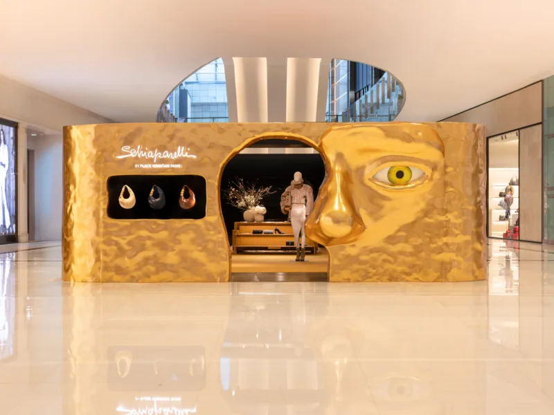 Outside of Schiaparelli's Dubai Mall pop-up