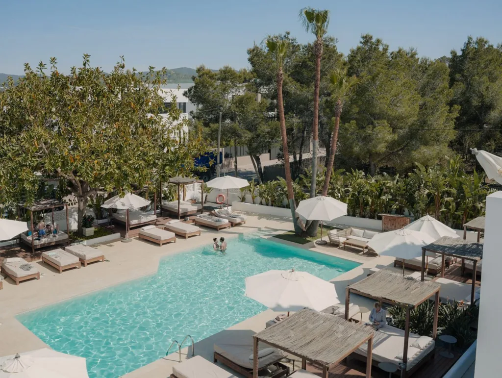 the central pool at Hotel Las Mimosa's